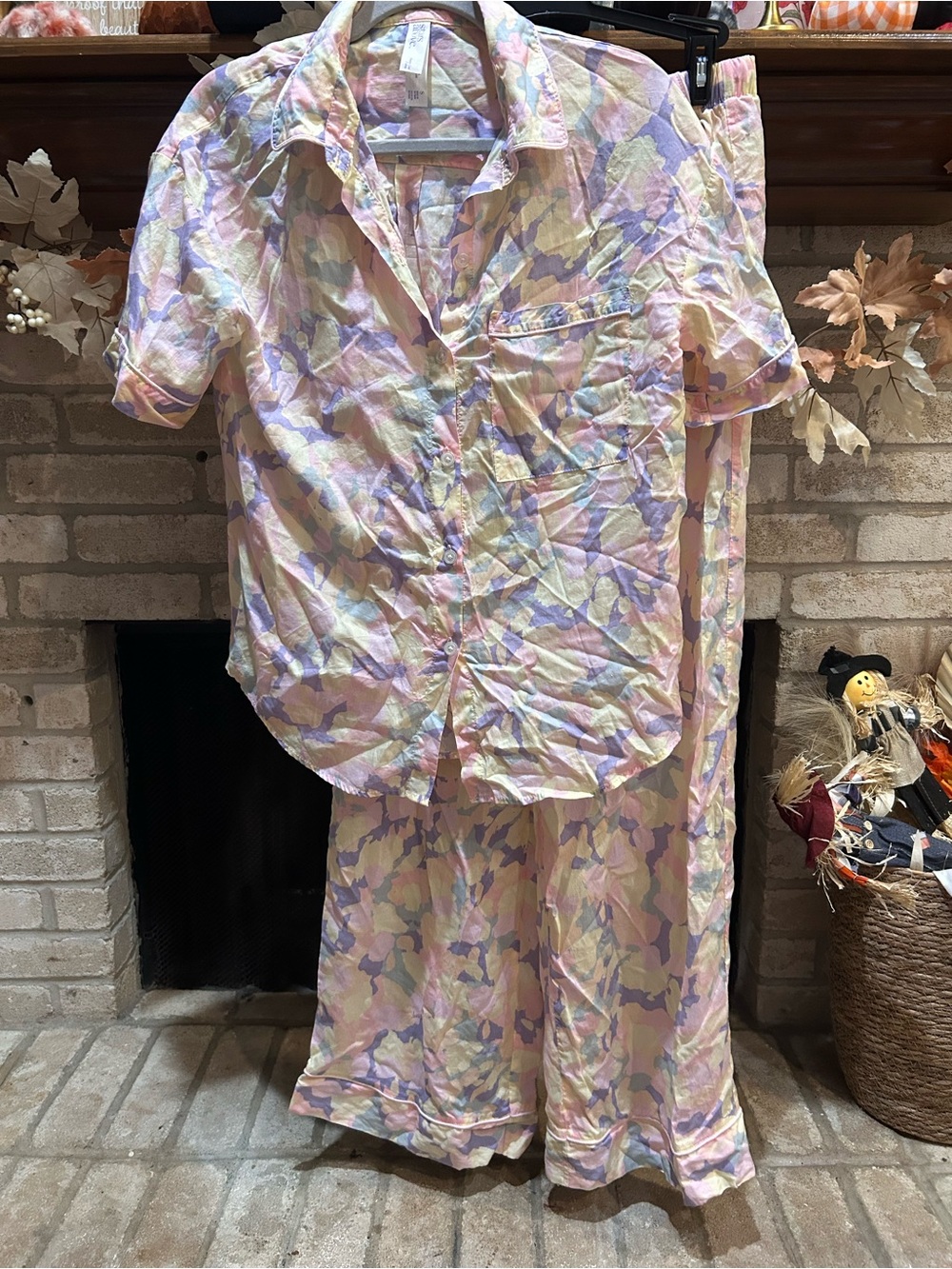 stars above Pastel Floral Short-Sleeve Pajama Set - Pink, Purple & Cream EUC